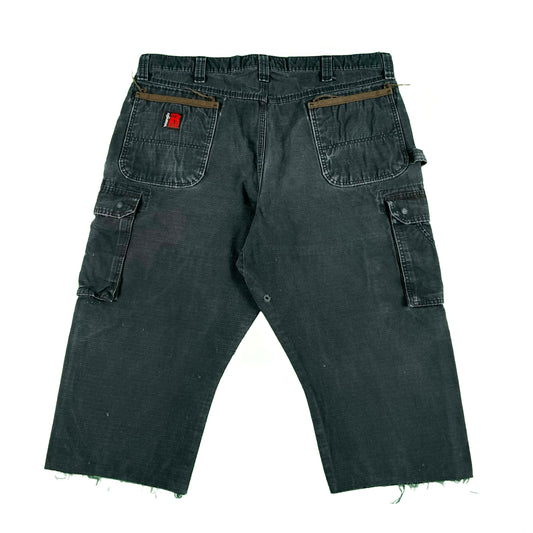 Faded & Thrashed Black Wrangler Riggs Capris- 40x20