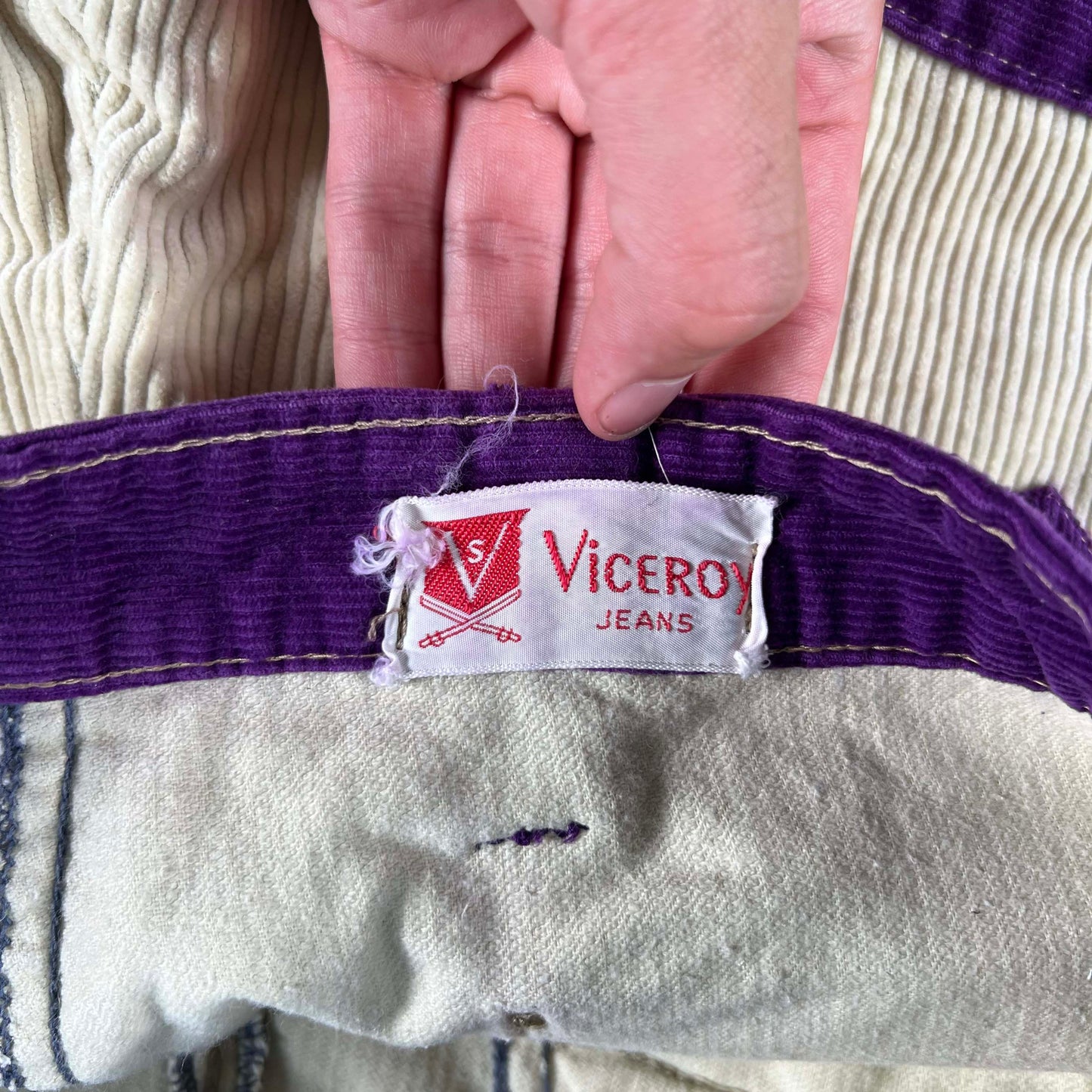 70s Cream & Purple Corduroy Mini Shorts- 32x1.5