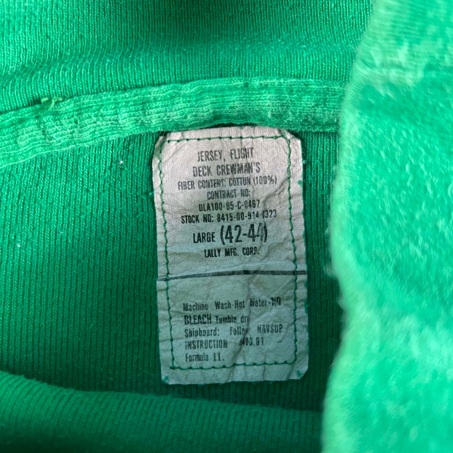 80s USN Flight Deck Crewman's Seawolves Shirt- L