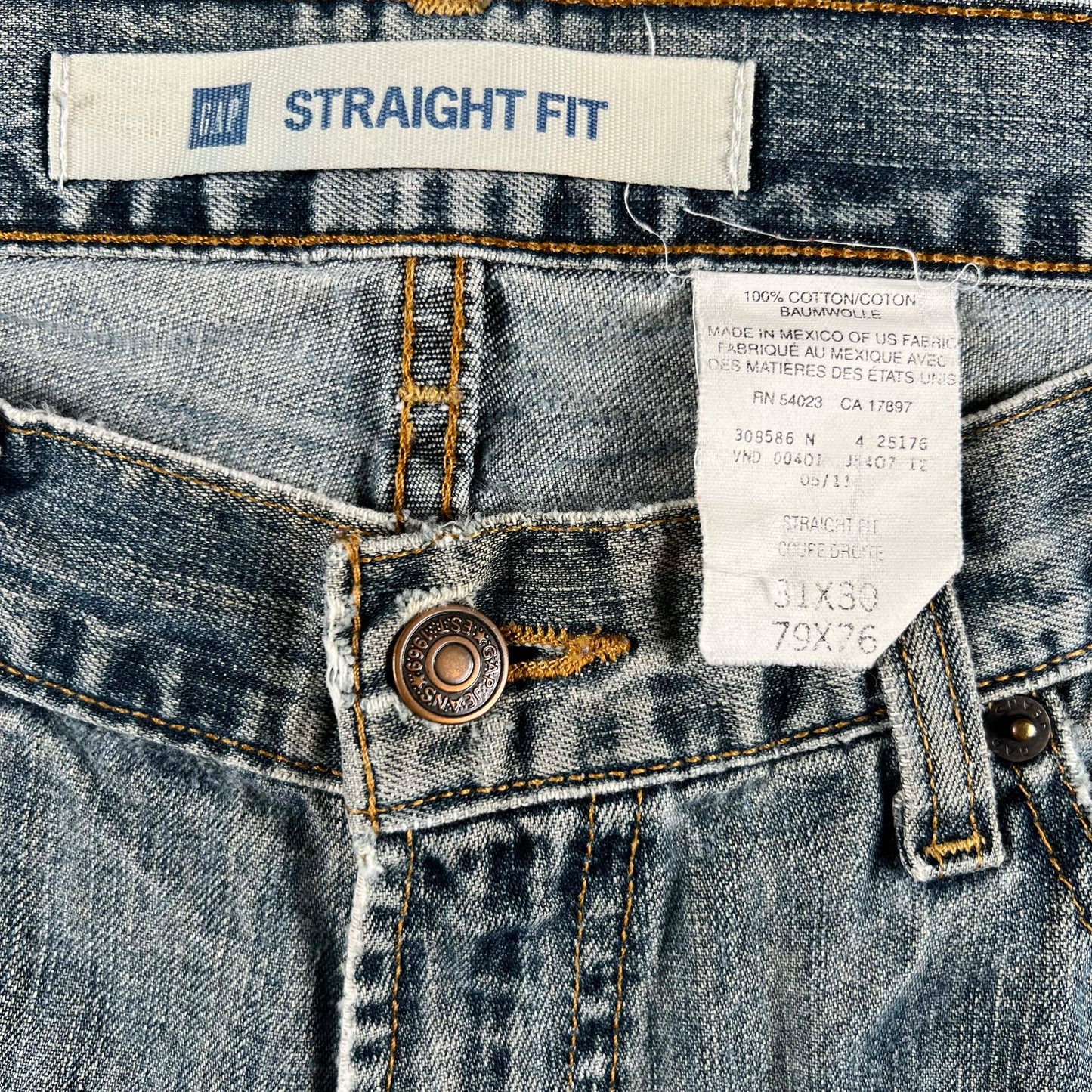 2011 Gap Straight Fit Denim- 32x29