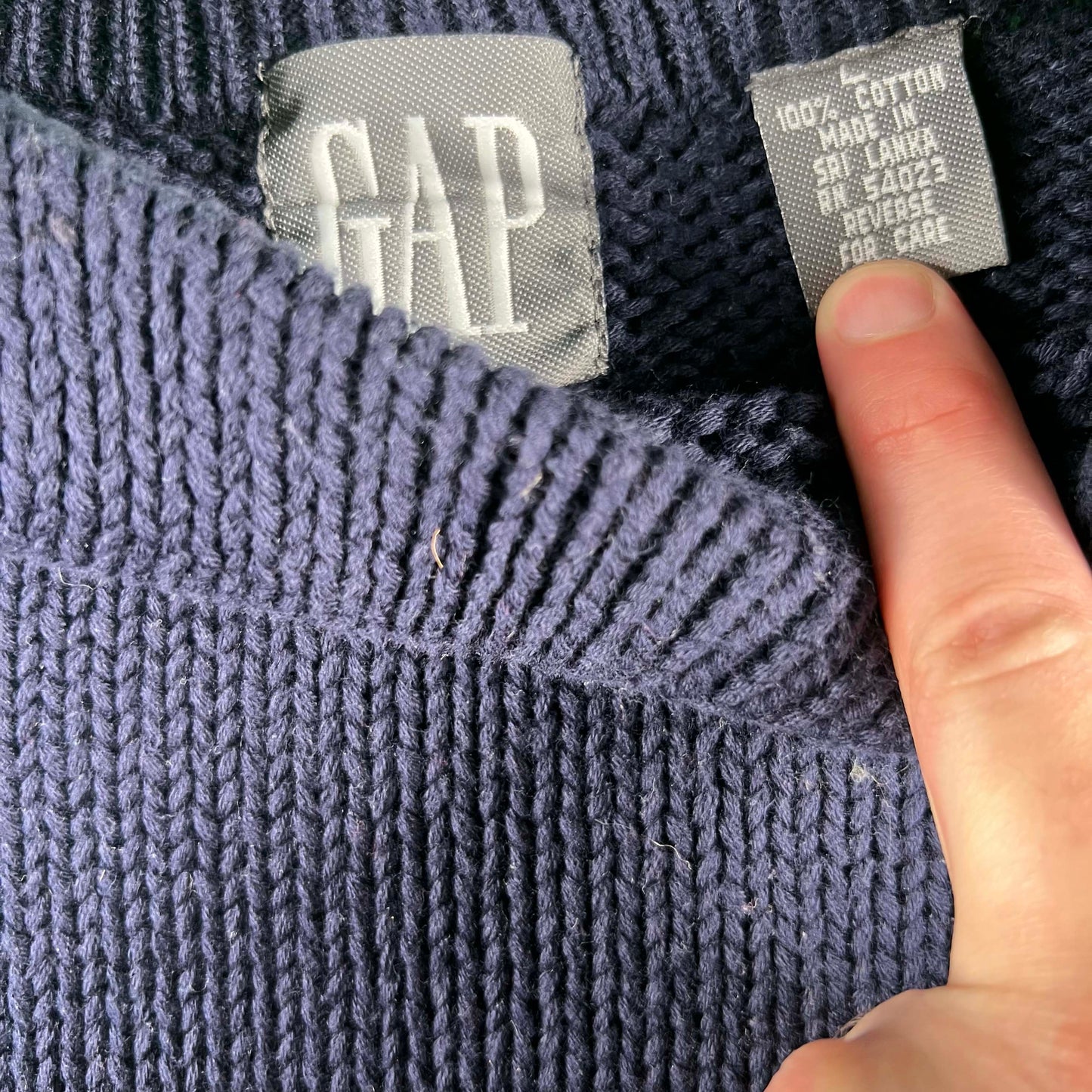 90s Gap Cotton Crest Sweater- L