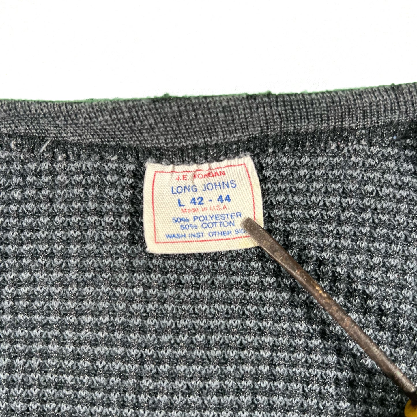 80s Sun Faded Black Waffle Knit Thermal- S