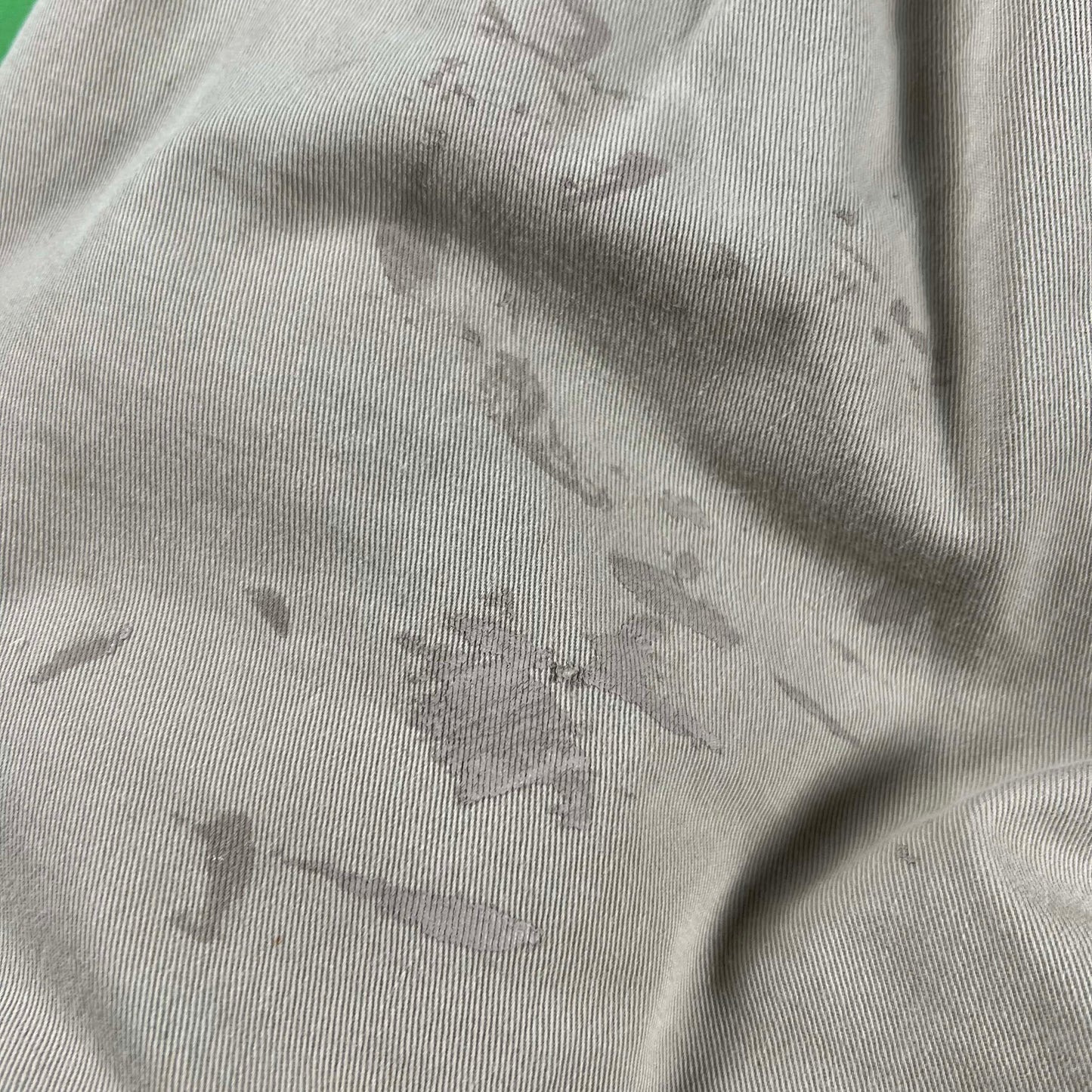 00s Thrashed Banana Republic Cotton Chino Shorts- 32x7.5