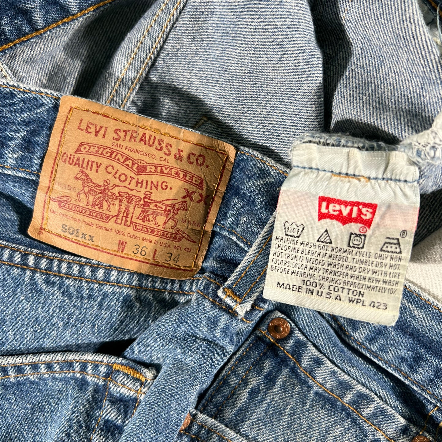 90s Levi's 501s- 34x31.5