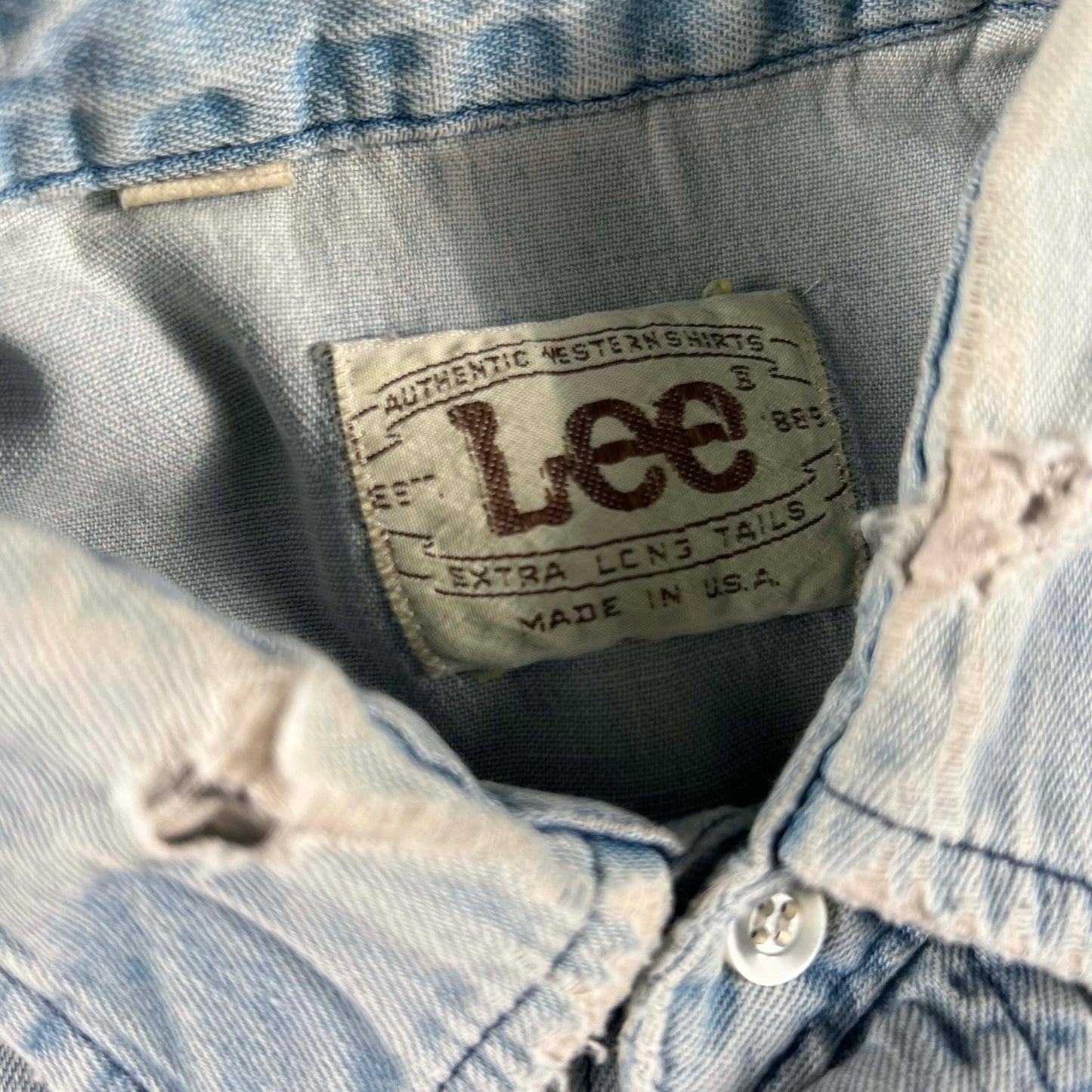80s Lee Denim Chambray Pearl Snap Shirt- M