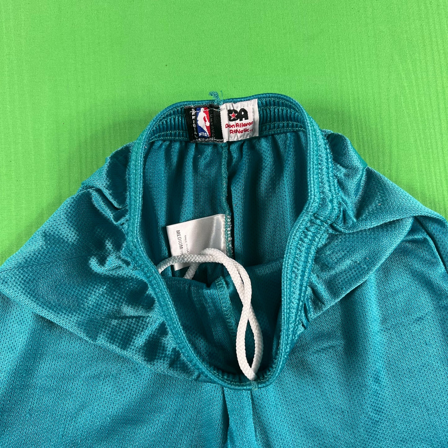 00s Charlotte Sting Mesh Basketball Shorts- XXS