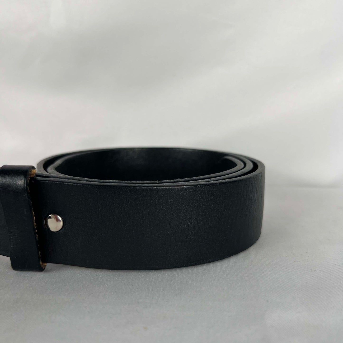 00s Filson Black Leather Belt- 30"-32"