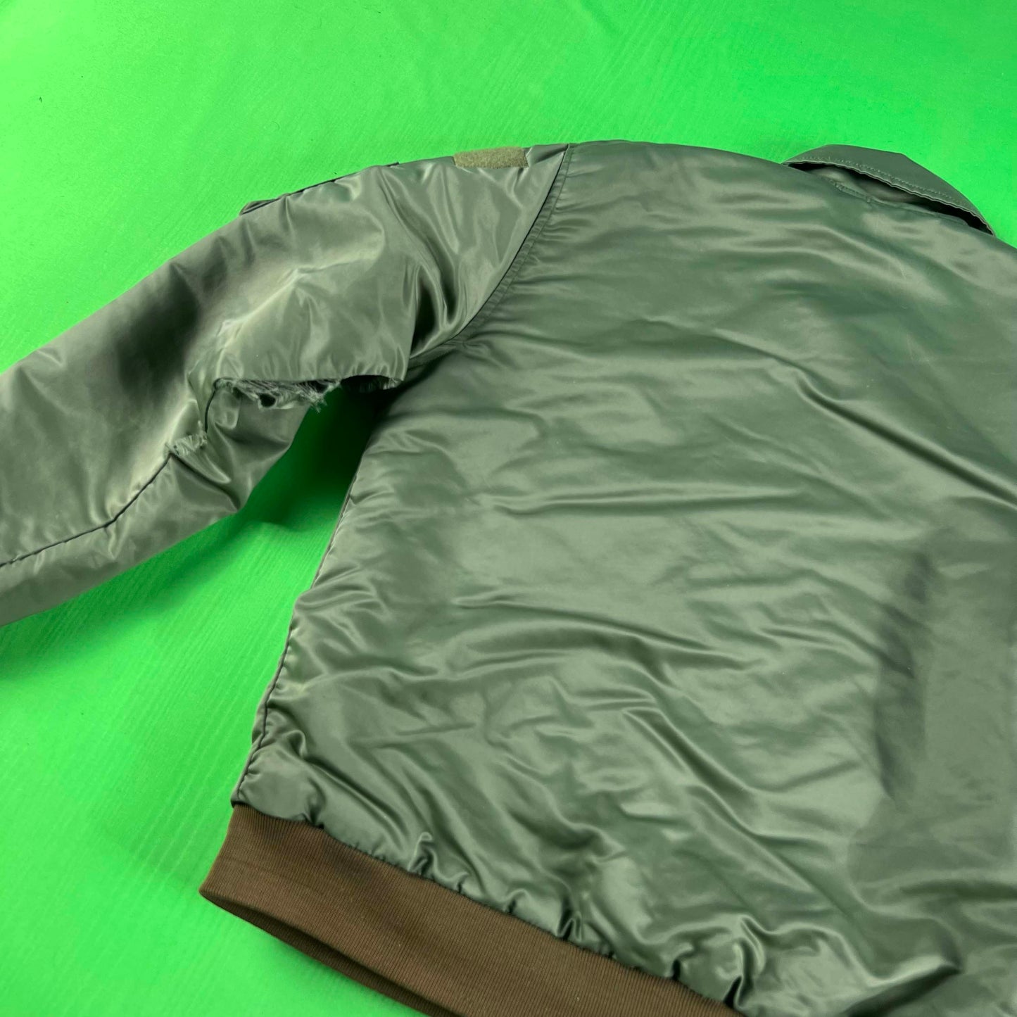 80s Army CWU45 Style Bomber Jacket- L