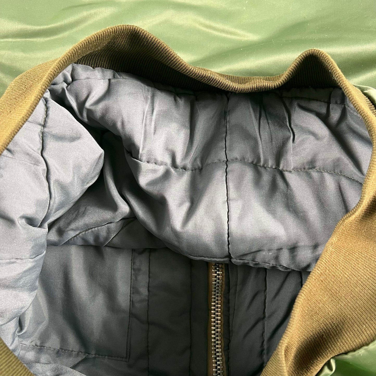 80s Army CWU45 Style Bomber Jacket- L