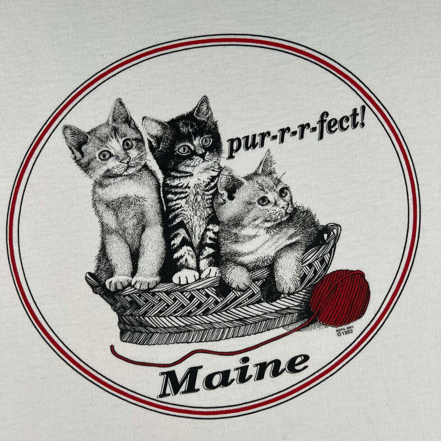 90s pur-r-r-fect! Maine Cats Tee- L