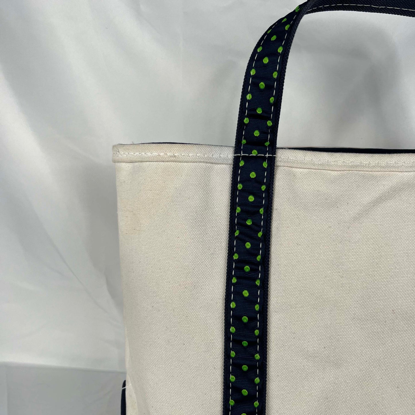 L.L. Bean Polka Dot z/u Canvas Boat and Tote Bag- Small
