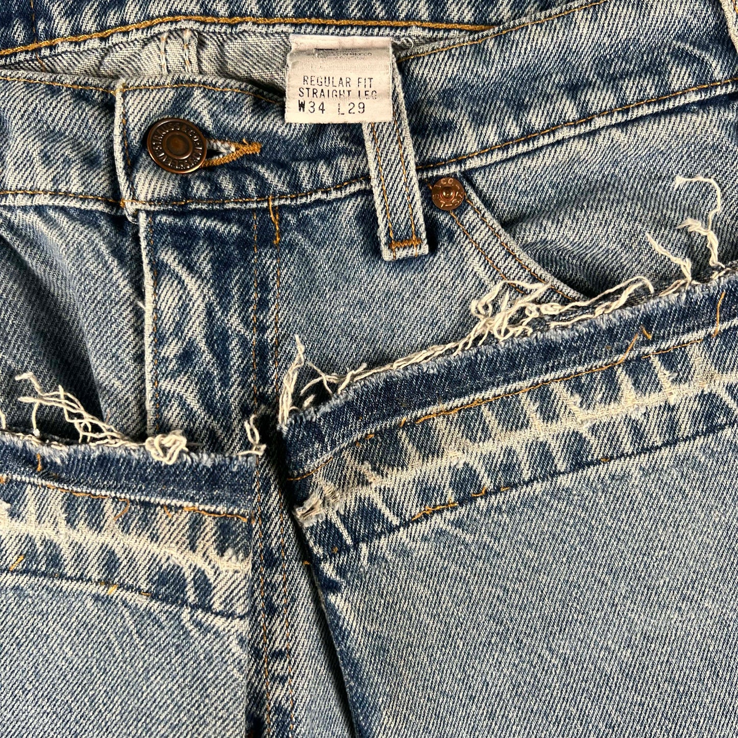 90s Released Hem Levi's Regular Straight Denim- 32x30