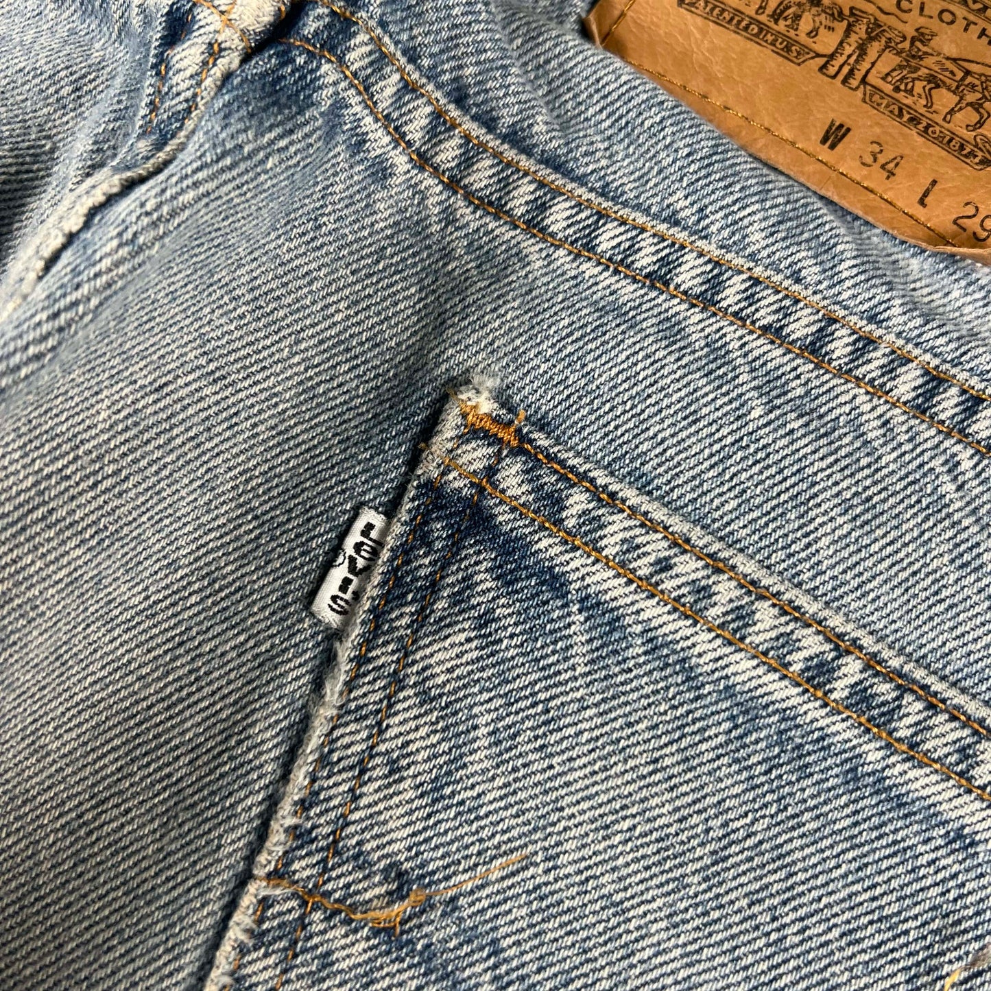 90s Released Hem Levi's Regular Straight Denim- 32x30