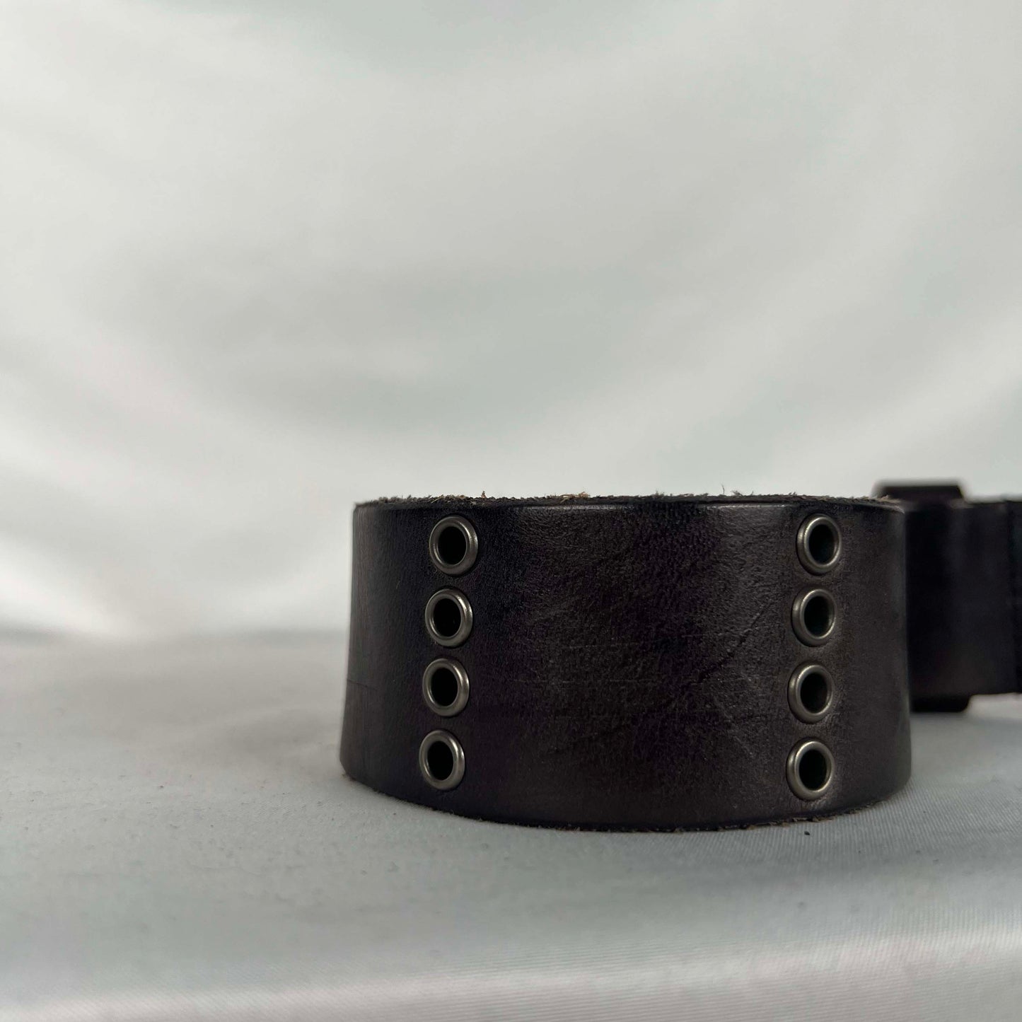 2001 Two Prong Buckle Gap Black Leather Belt- 30"-34"