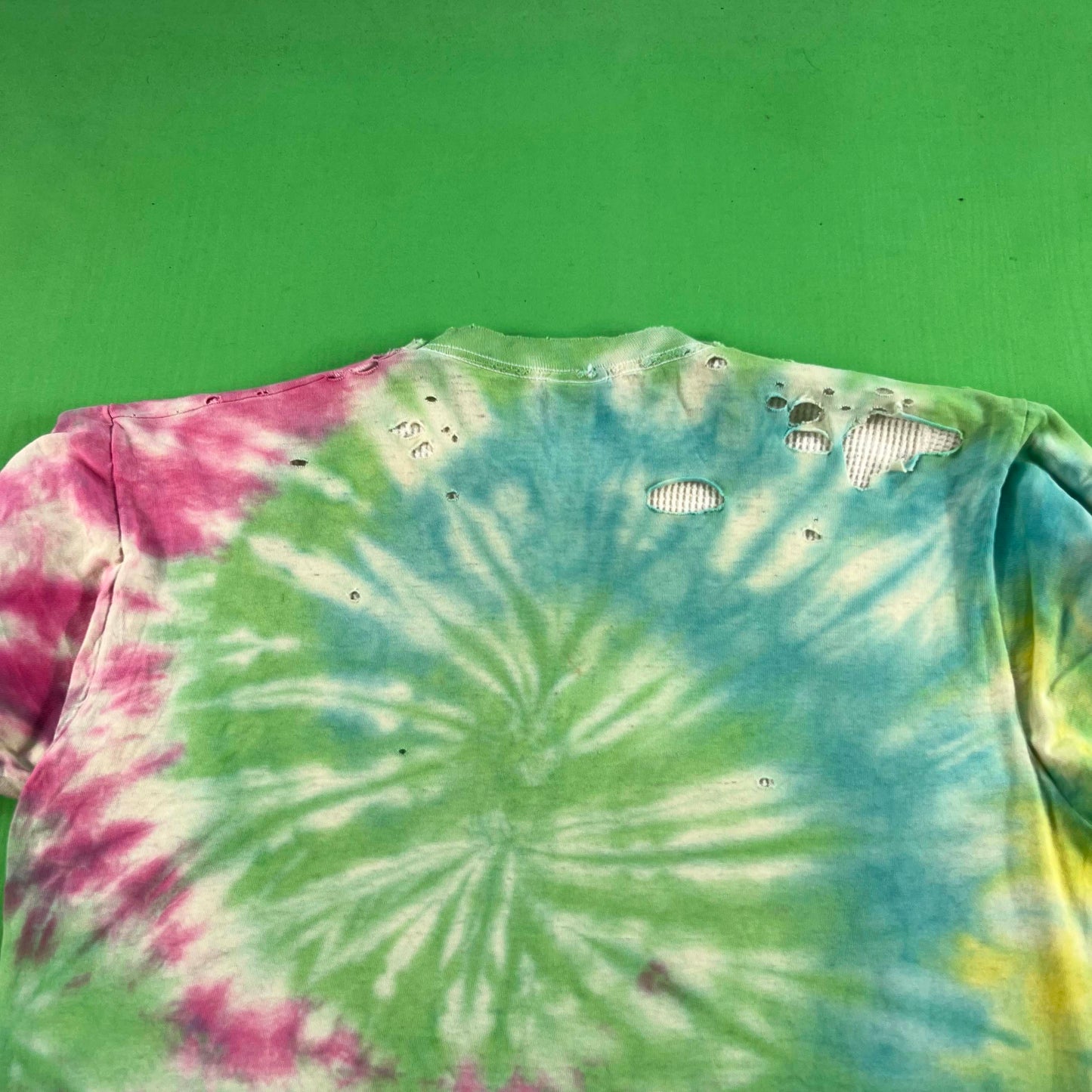 80s Thrashed Tie Dye Tee & Waffle Knit Thermal- L