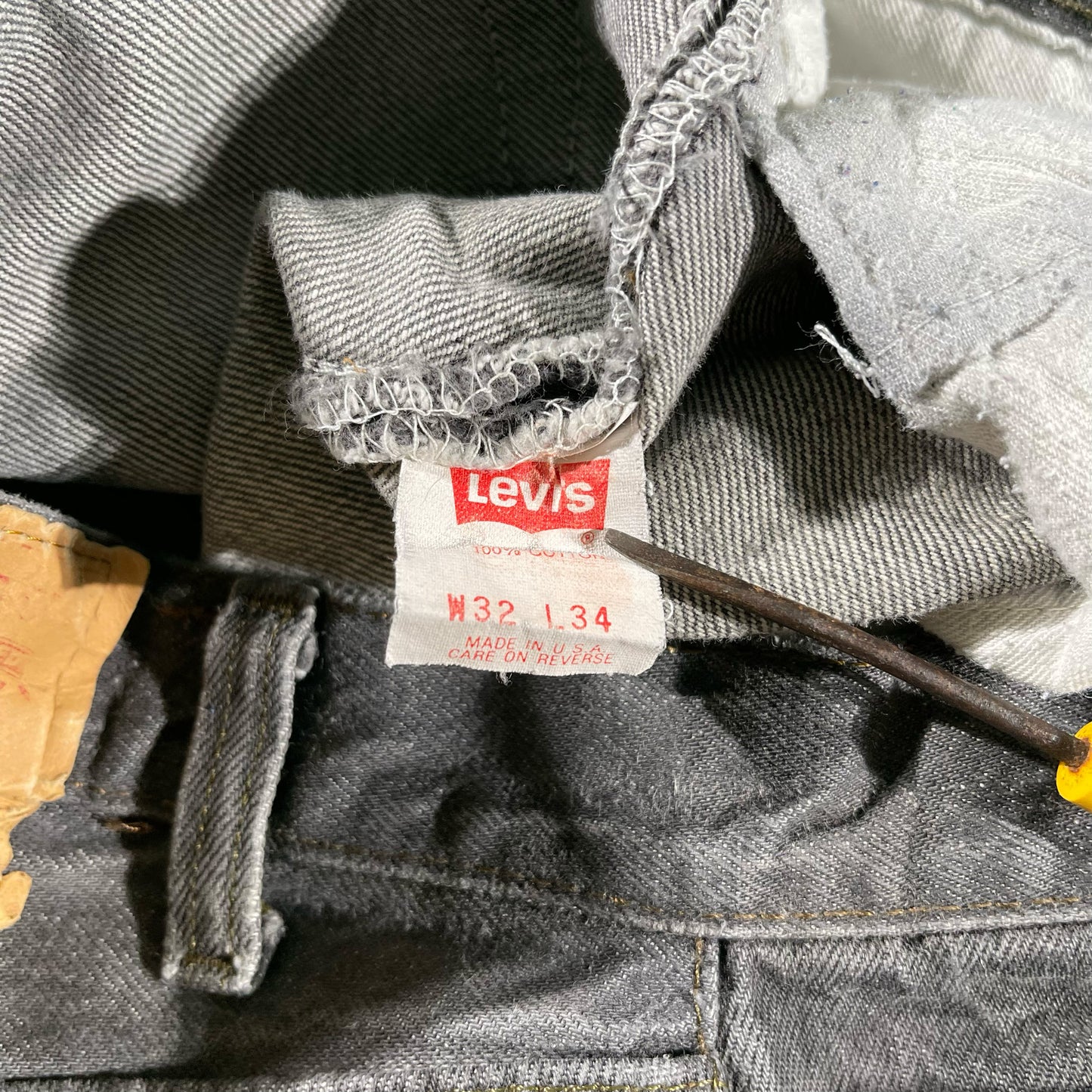 80s Sun Faded Grey Levi's 501s- 31x33.5
