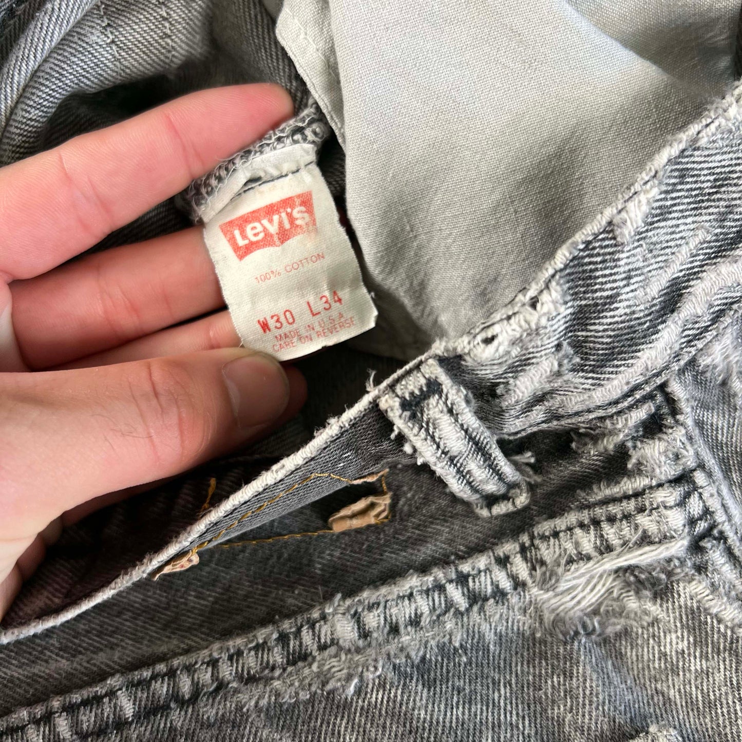 90s Faded Black/Grey Thrashed Levi's 501s- 29x32