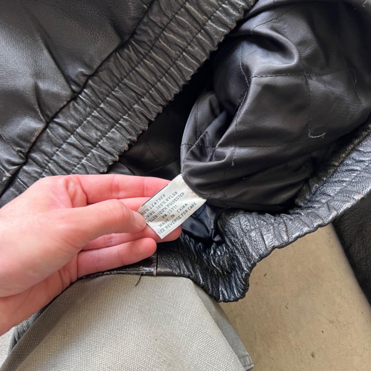 90s Black Leather Boxy Bomber Jacket- L