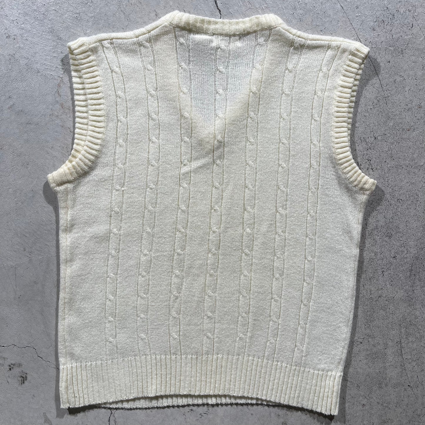 70s Sweater Vest Pair- M