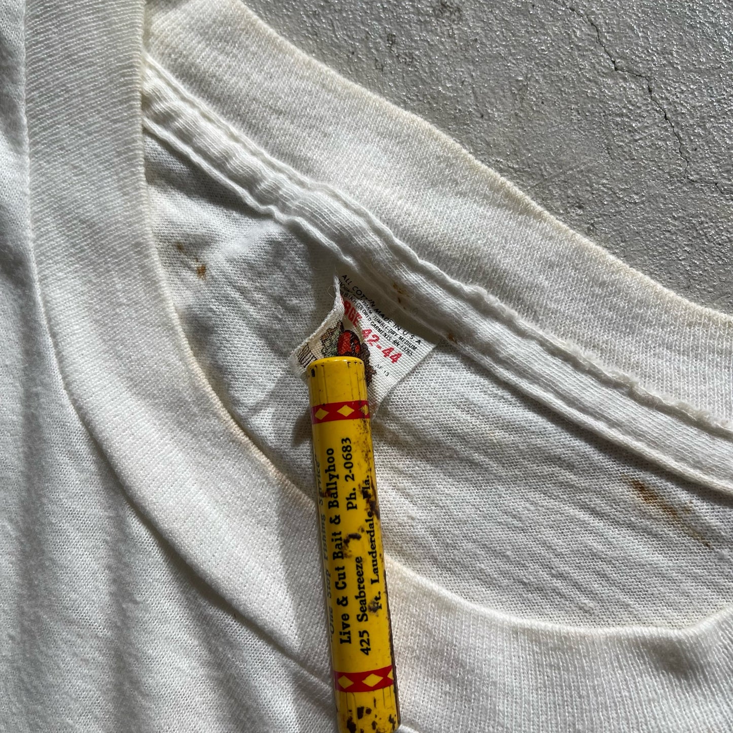 80s Family Picnic Tee- L