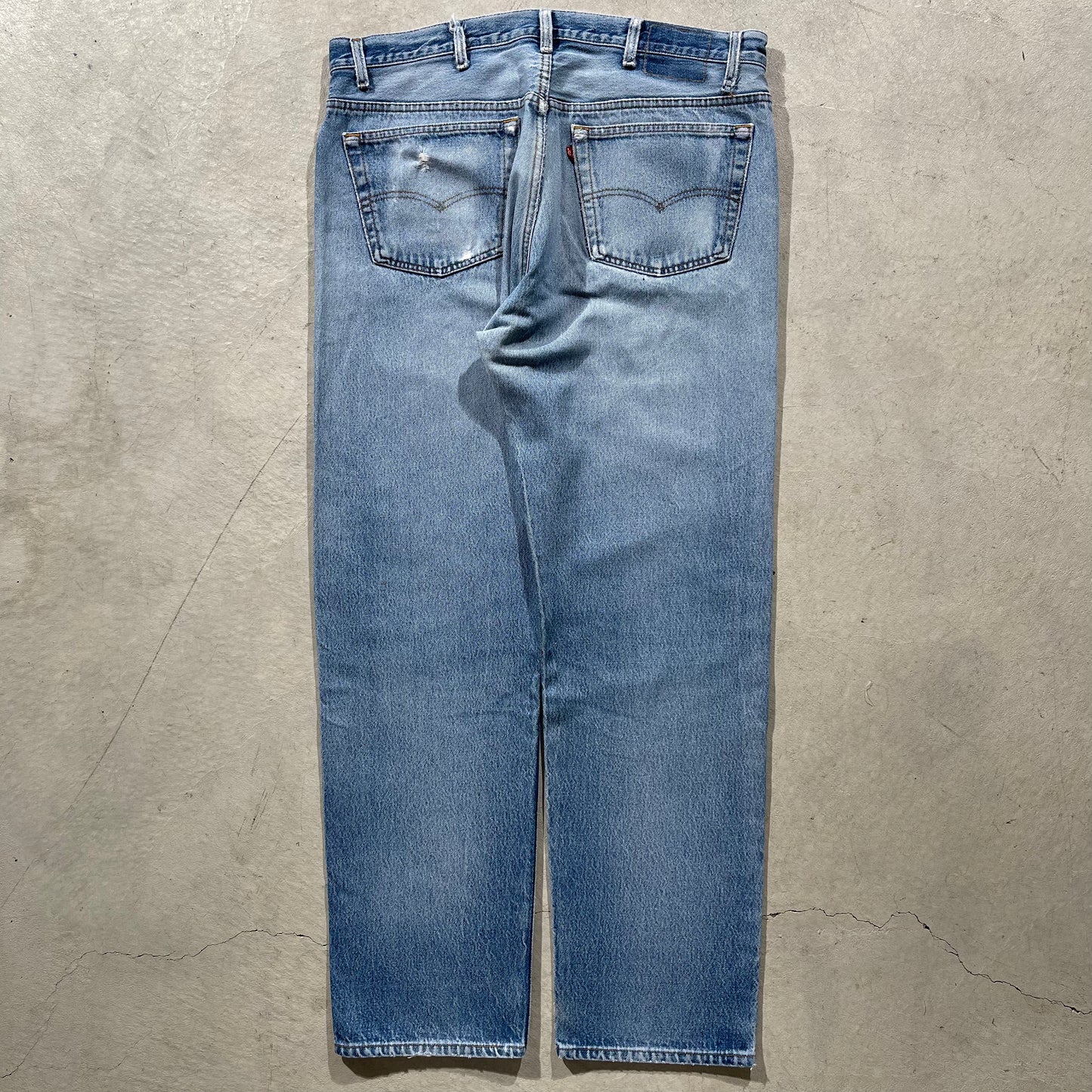 90s Distressed Levi's 501- 36