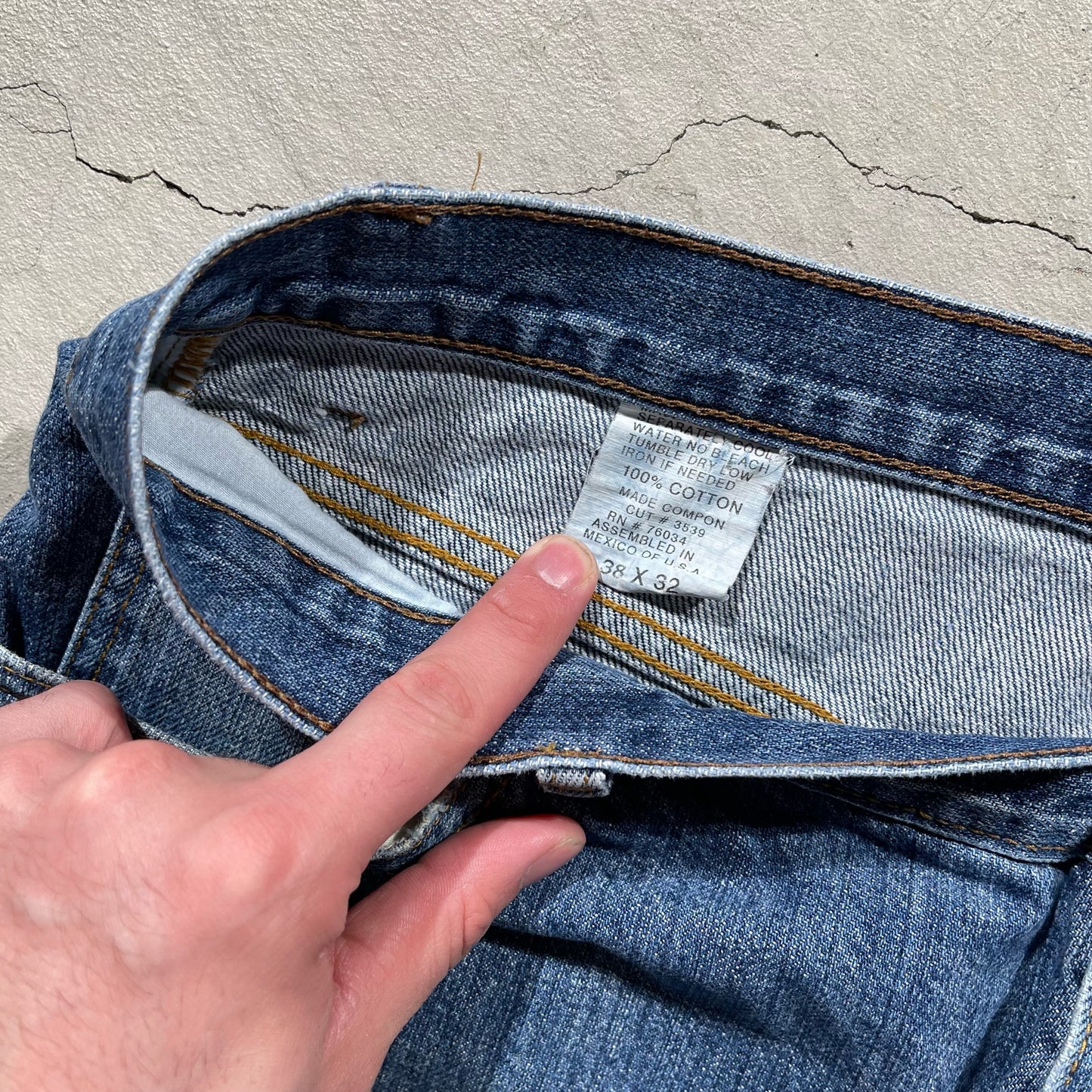 00s Dark Wash Denim- 36