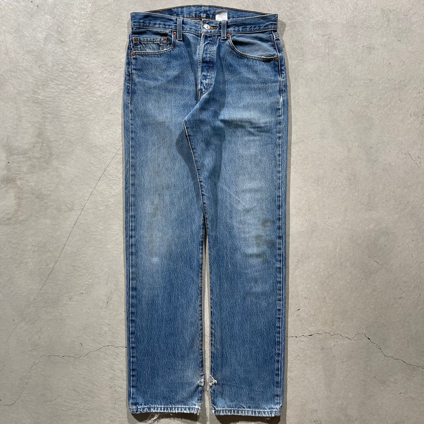 00s Distressed Levi's 501s- 32
