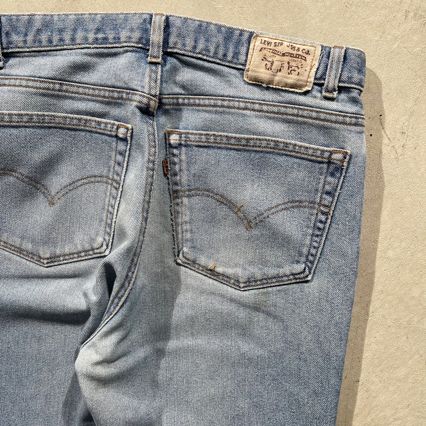 90s Light Wash Levi's- 35