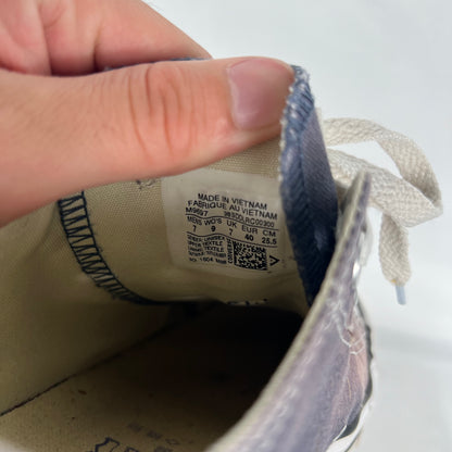 Sun Faded Navy Blue Converse- M's 7, W's 8.5