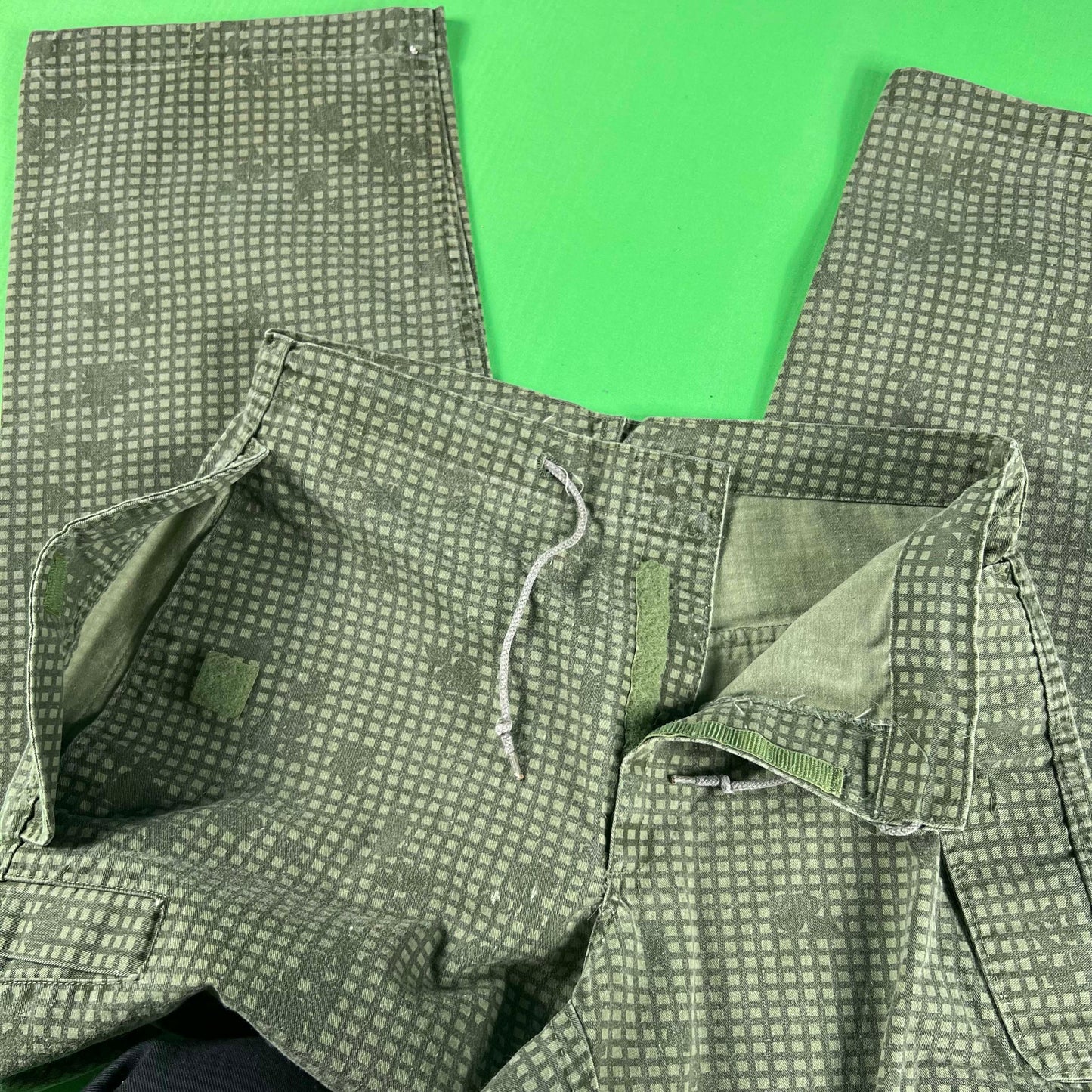 90s Night Camo Shell Pants- XS