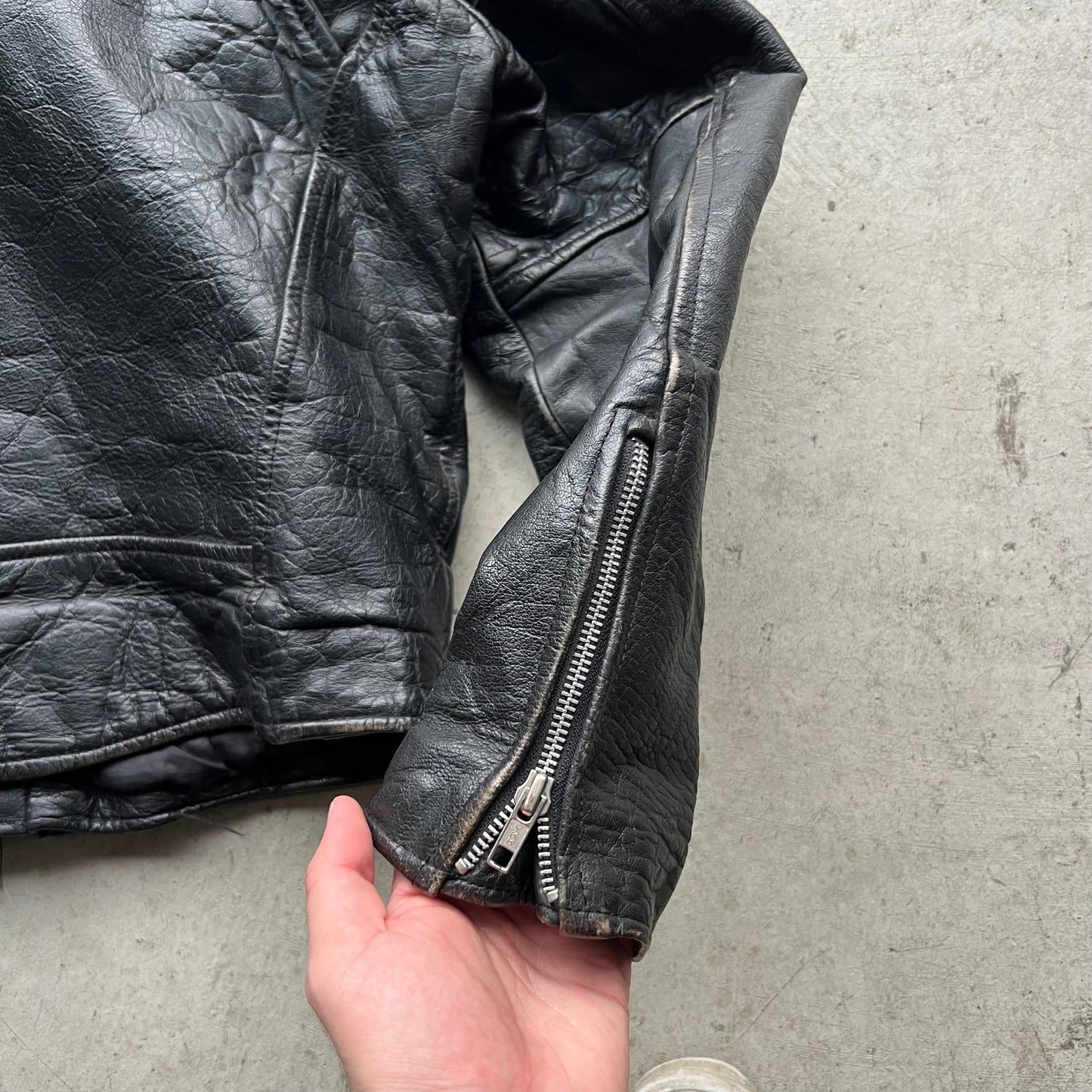 00s Wilsons Black Leather Moto Biker Jacket- L