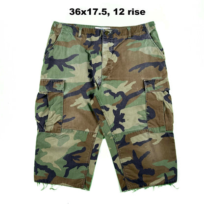Vintage Chopped Baggy Army Camo Cargo Shorts- SELECT PAIR
