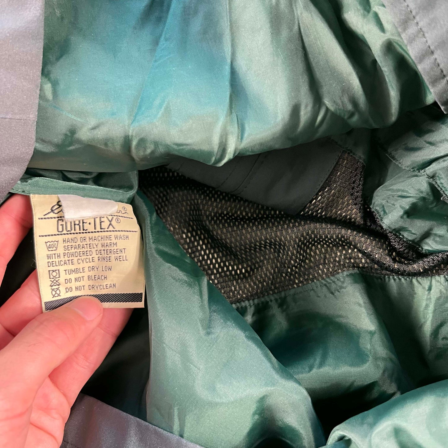 00s Eddie Bauer Sun Faded Goretex Rain Jacket- S