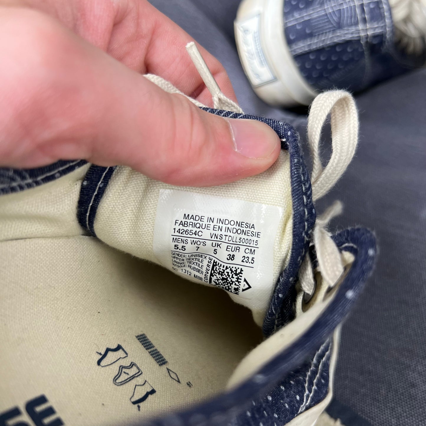 Detailed Blue Jack Purcell Converse- M's 5.5, W's 7