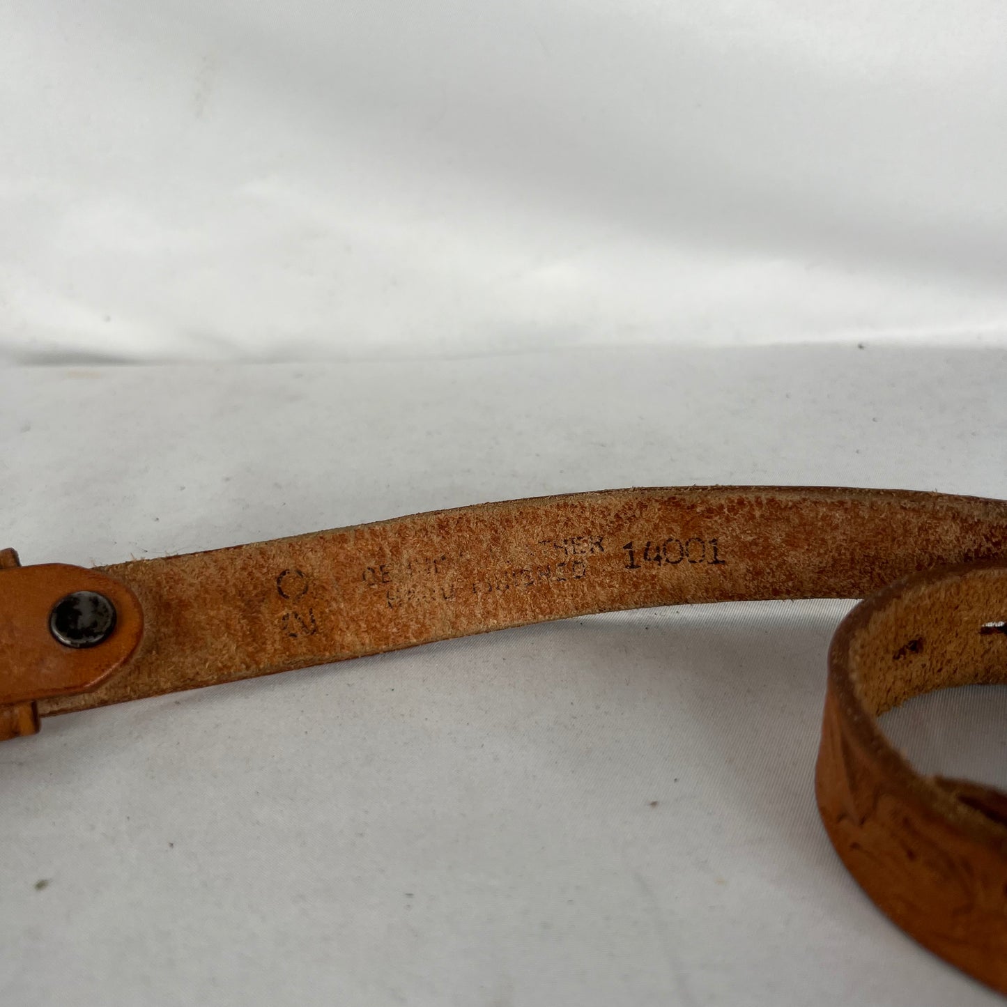 70s Embellished Tan Leather Belt w Spinning Cowboy Buckle- XXS