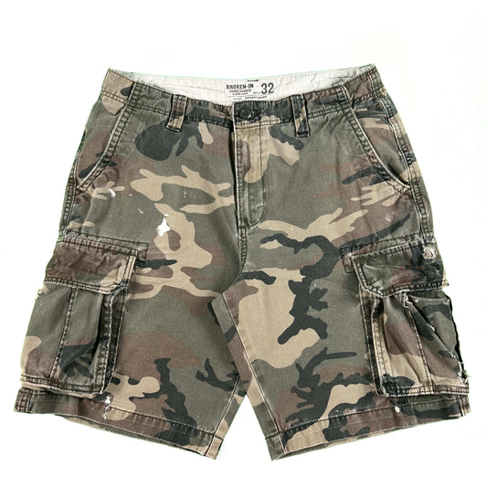 Old Navy Camo Cargo Painter's Shorts- 32x9.5