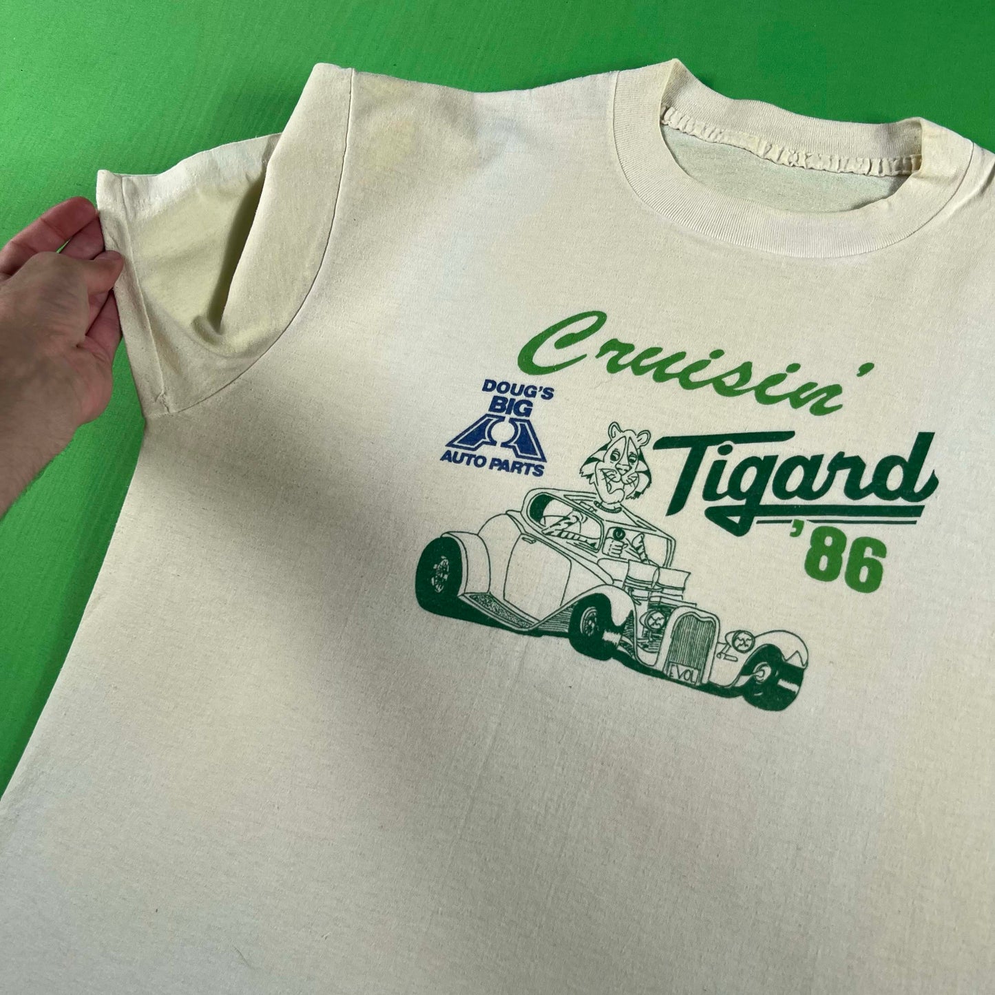 80s Beat Up Cruisin' Tigard Tiger Tee- L
