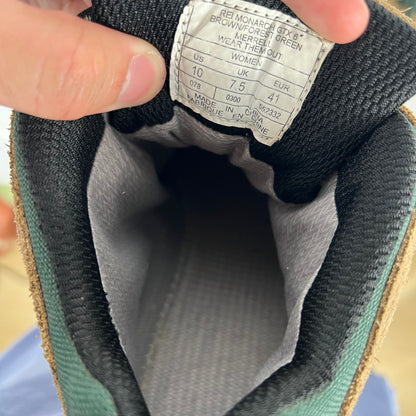 00s REI Vibram Sole Hiking Boots- M's 8.5, W's 10