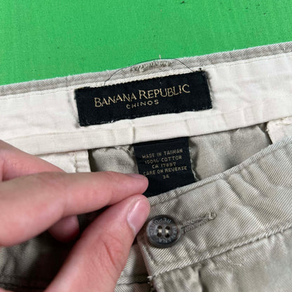 00s Thrashed Banana Republic Cotton Chino Shorts- 32x7.5