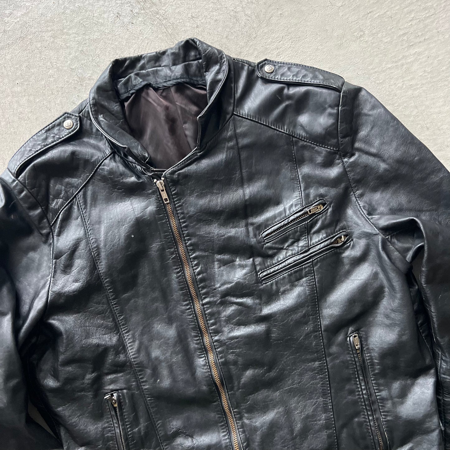 80s Belted Black Leather Biker Jacket- M