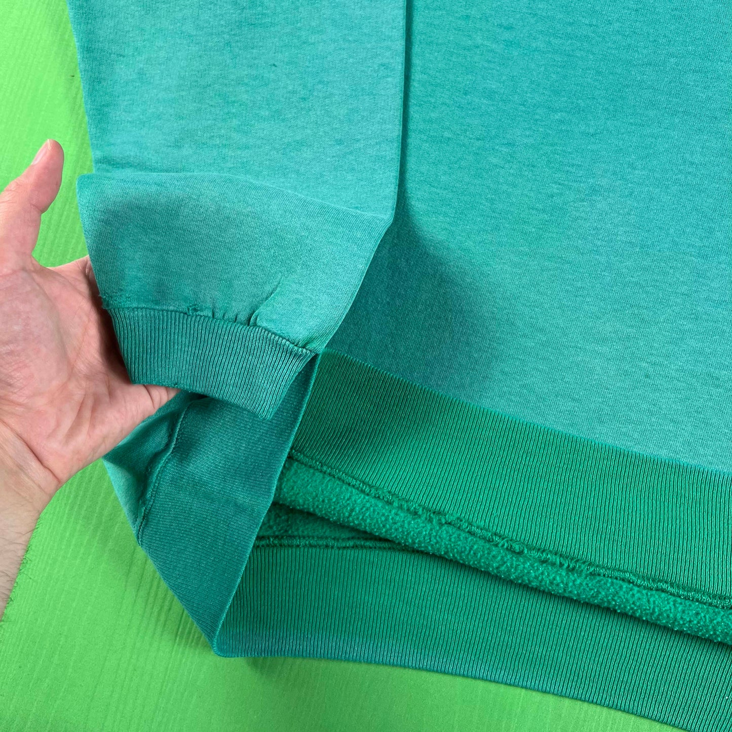 Vintage Blank Green Sweatshirts- SELECT SWEAT