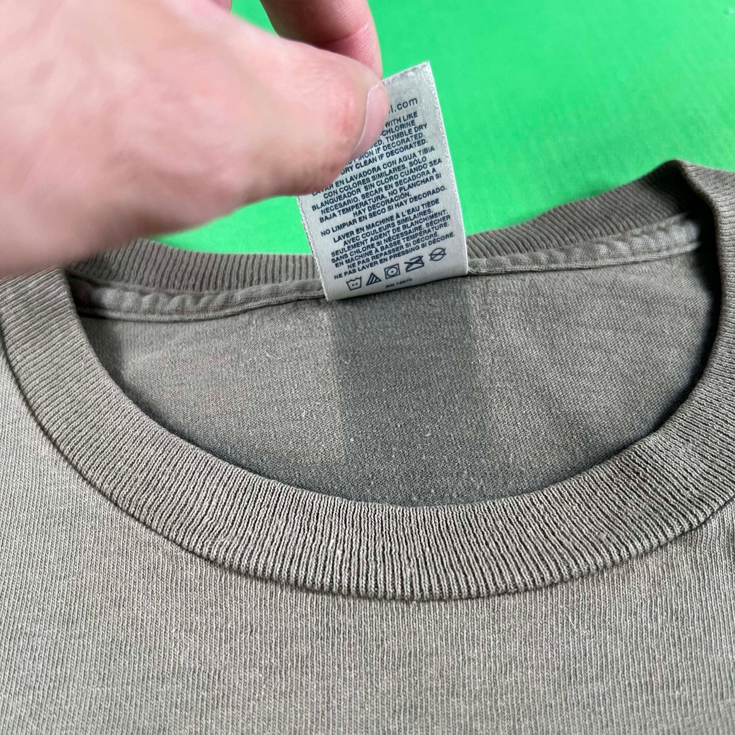 00s Sun Faded Right to Fish Tee- L
