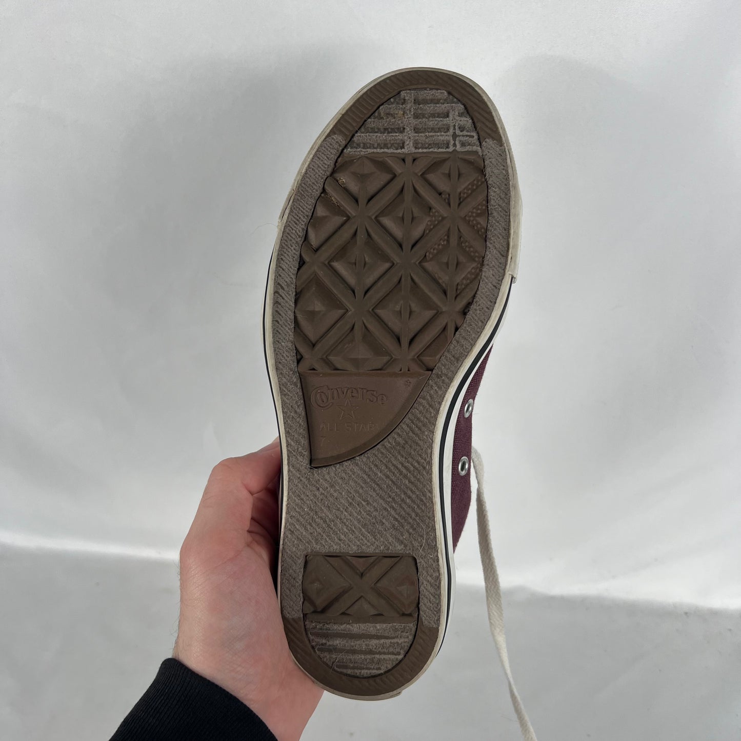 Plum Converse- M's 7, W's 8.5