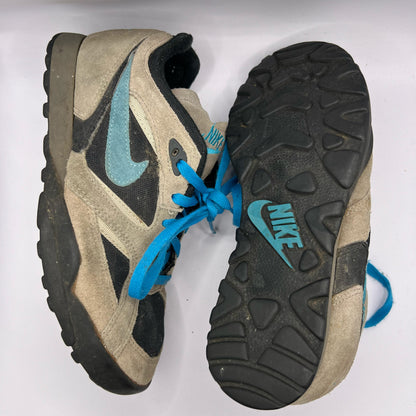 90s Nike Hiking Sneakers- 7.5 M's, 9 W's