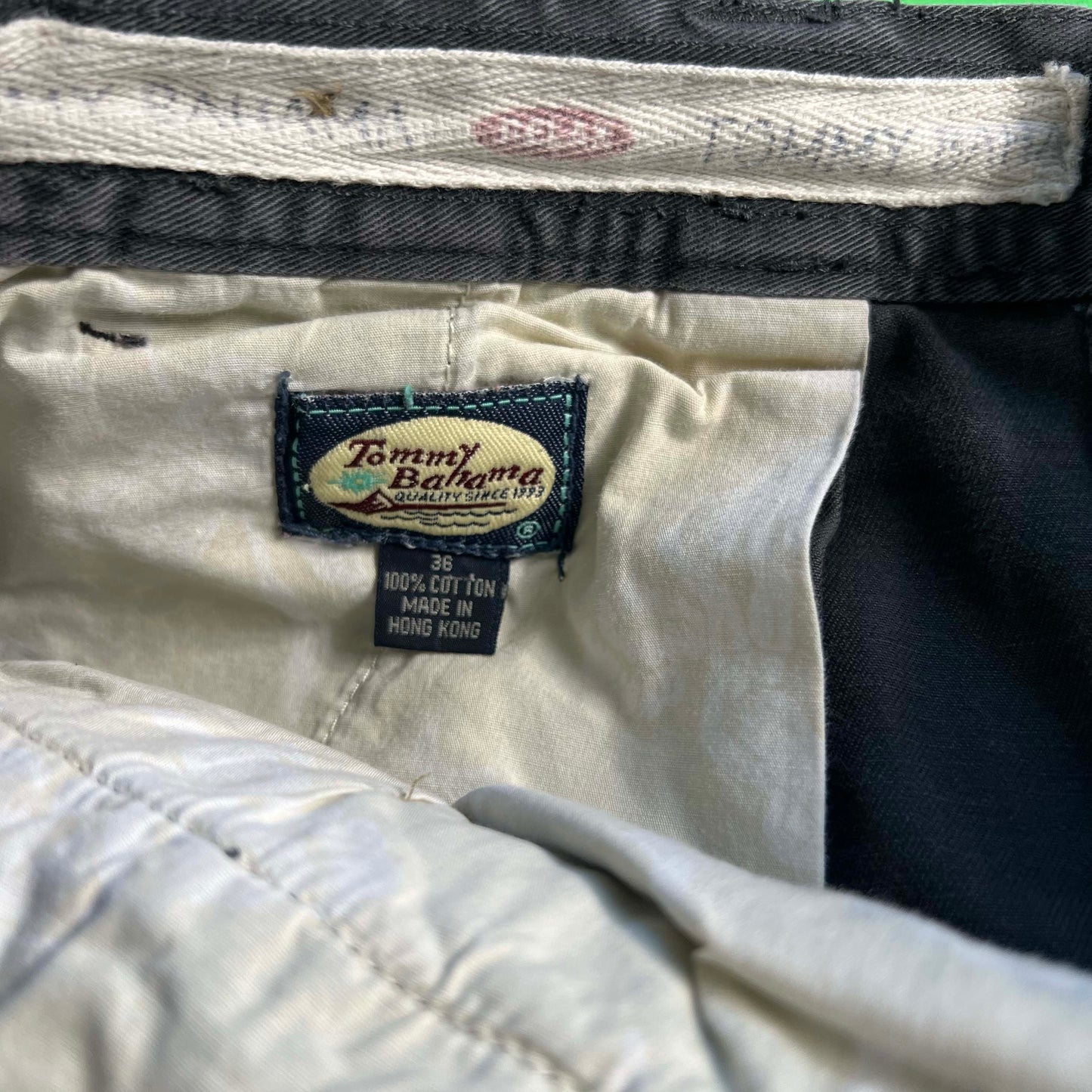 00s Sun Faded Black Pleated Cotton Chino Shorts- 34x6.5