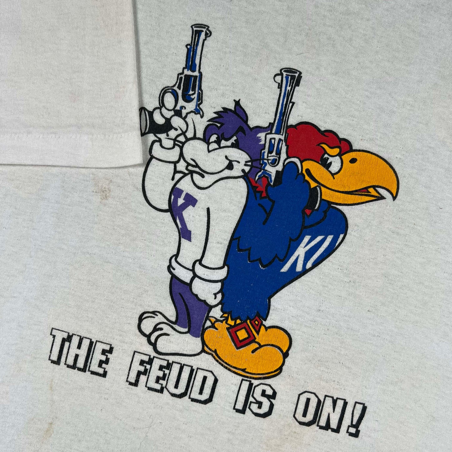 90s 'The Feud is On' KU vs KSU Gun Tee- L