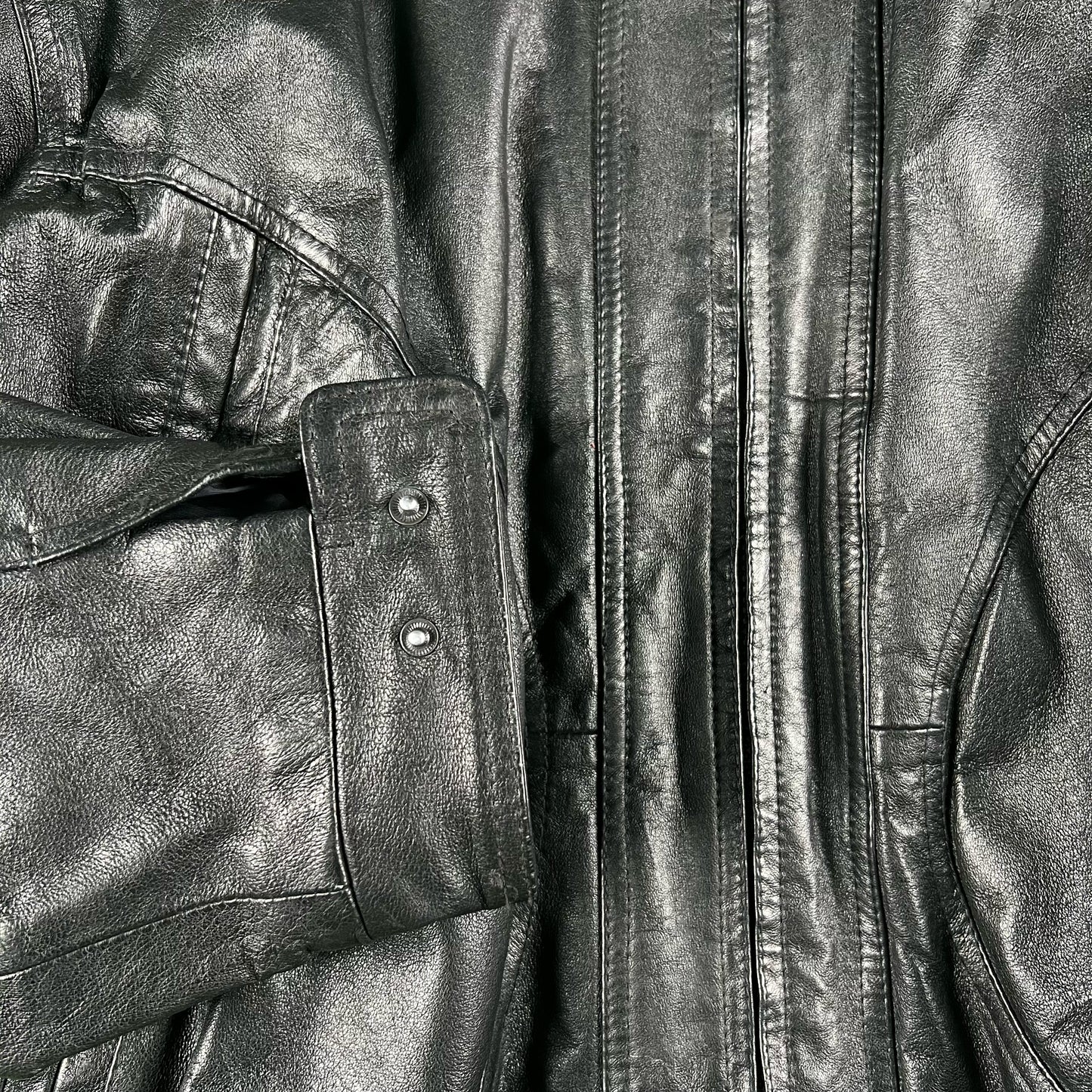 00s Boxy Black Leather Biker Jacket- L