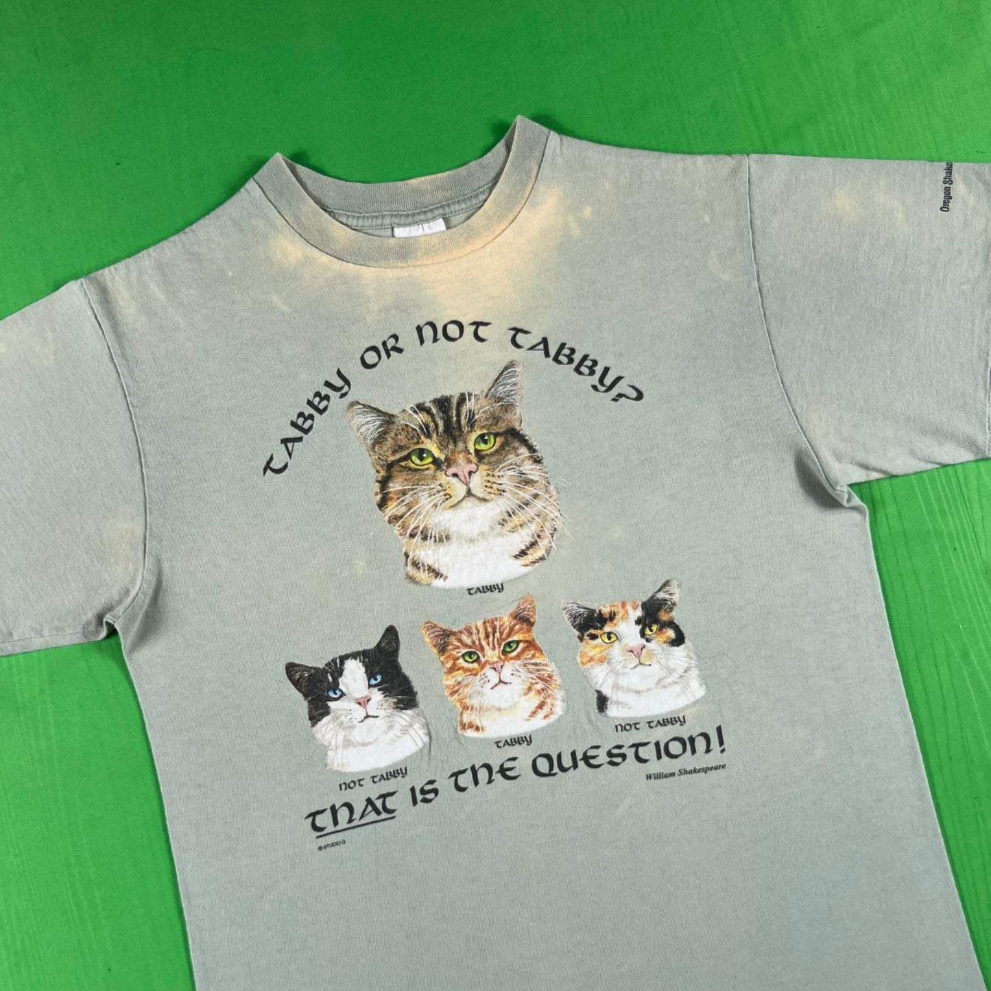 90s Tabby or Not Tabby? Shakespeare Cat Tee- S