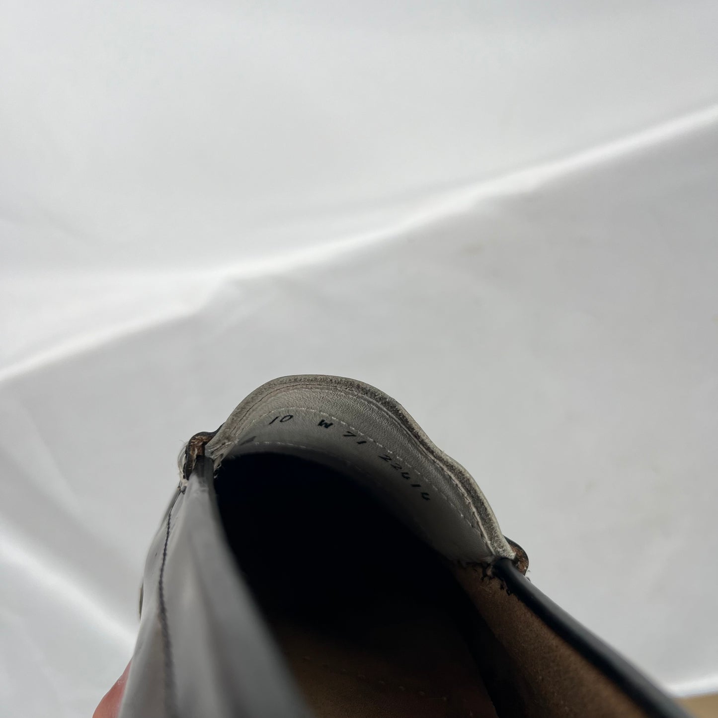 00s Black & White Leather Weejuns Loafers- M's 8.5, W's 10