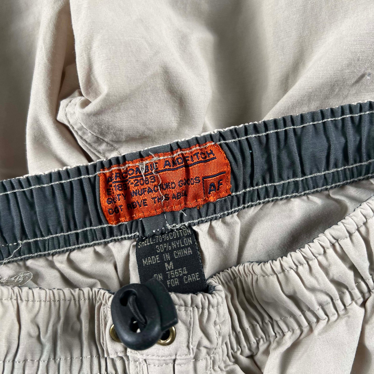 00s Abercrombie & Fitch Cotton Nylon Capris- M